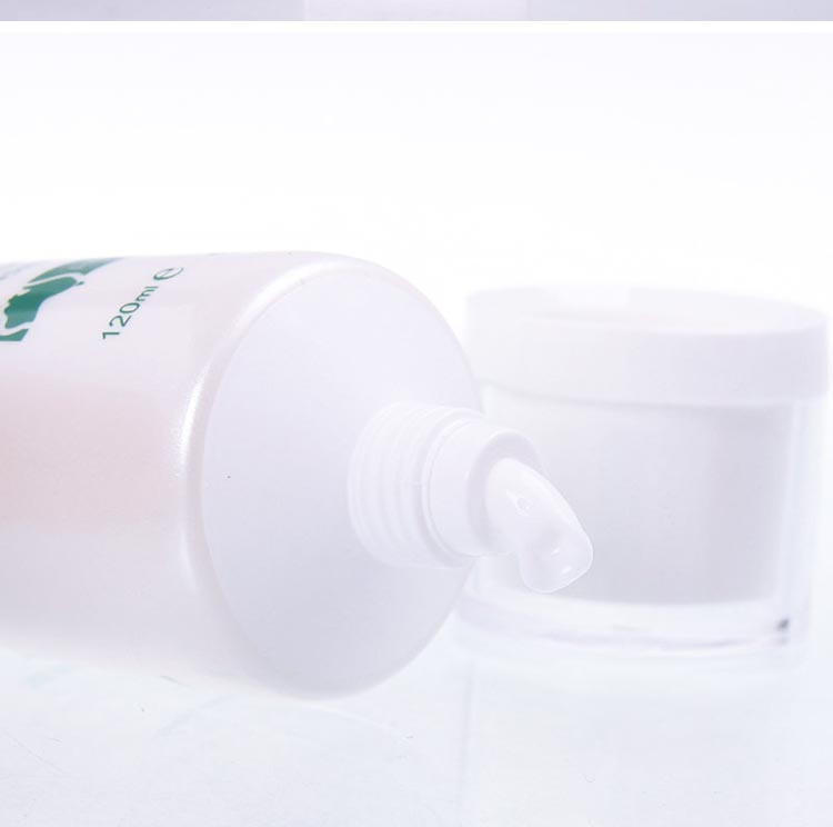 医肤基嫩滑洁面露实拍图展示