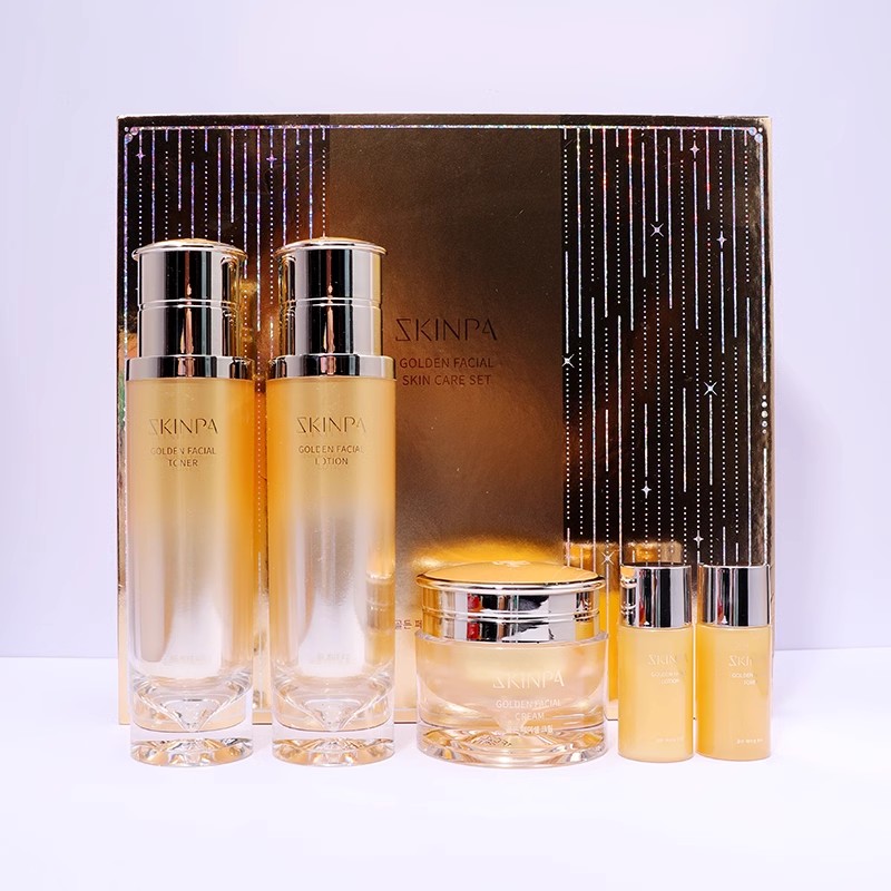 诗臻泊鎏金悦颜系列套盒三件套
