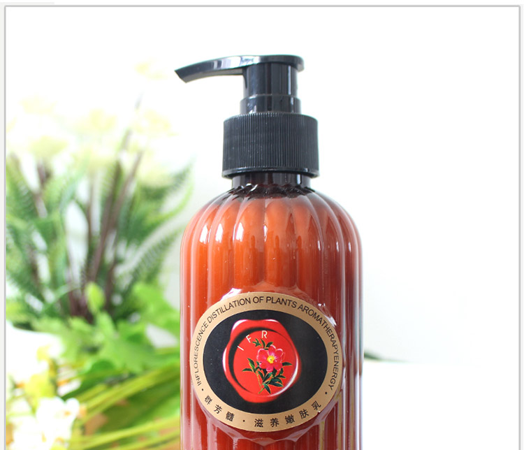 群芳髓滋养嫩肤乳250ml产品细节图1